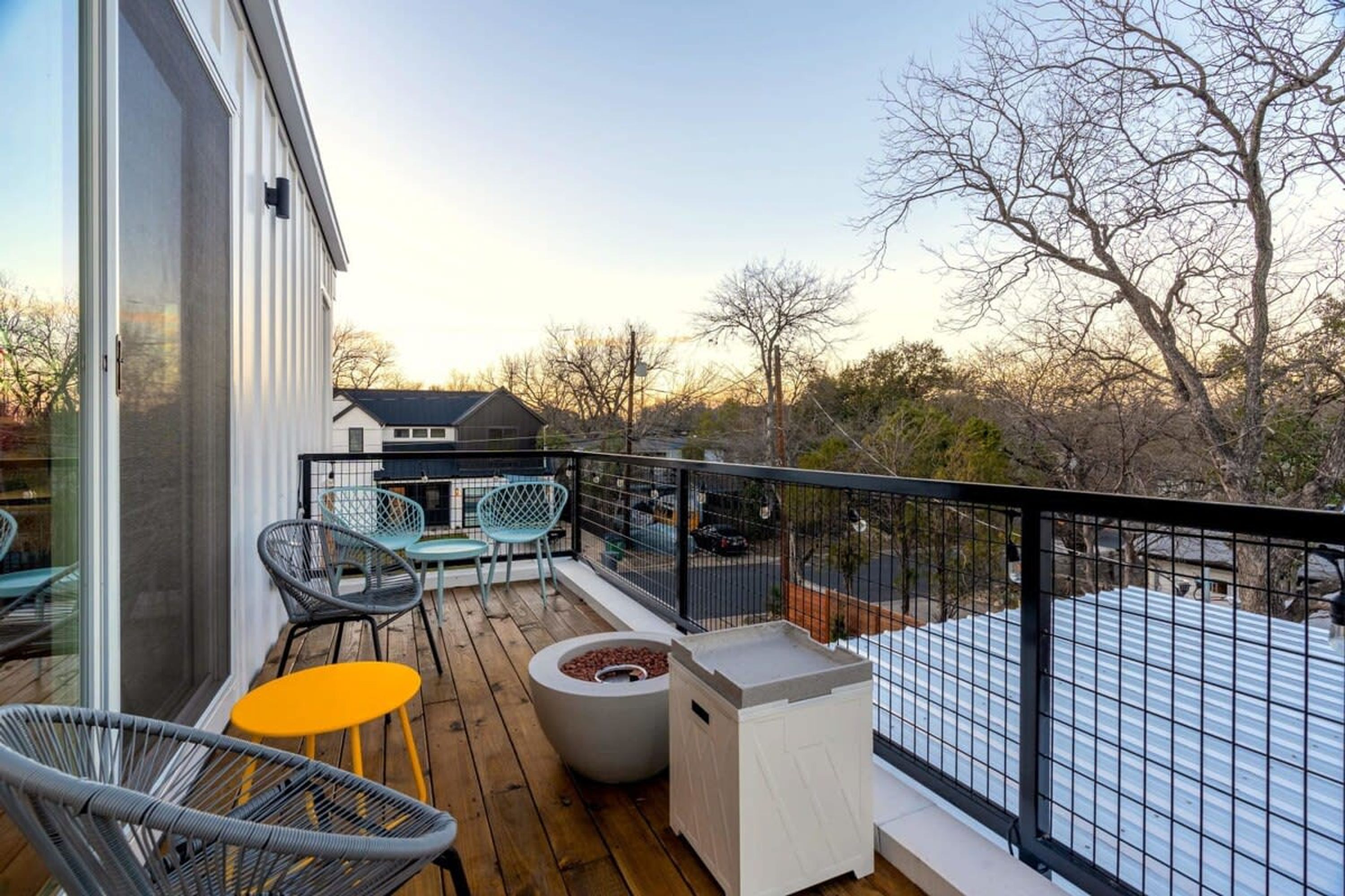 Chic 4BR Pool House Steps to South 1st Street, Austin Info, Photos
