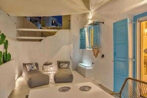1 bedroom, laptop workspace, iron/ironing board, bed sheets - Apartment in Mykonos for 2 People (Mykonos)