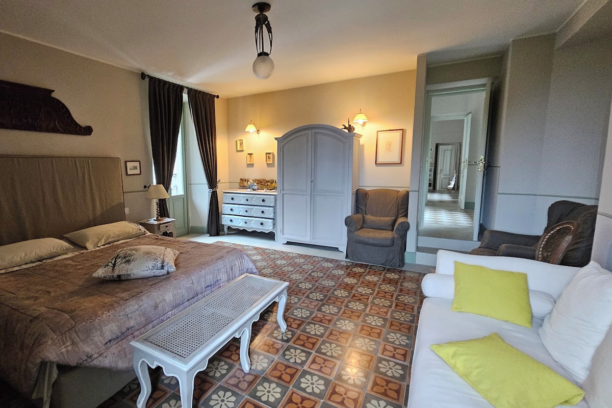 Luxury Quadruple Room, 2 Bedrooms, Non Smoking, Beach View