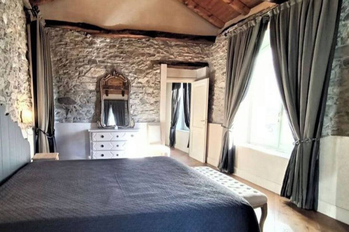Luxury Quadruple Room, 2 Bedrooms, Non Smoking, Courtyard View
