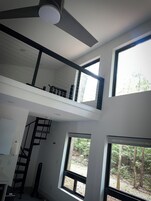 32-inch Smart TV with digital channels, DVD player