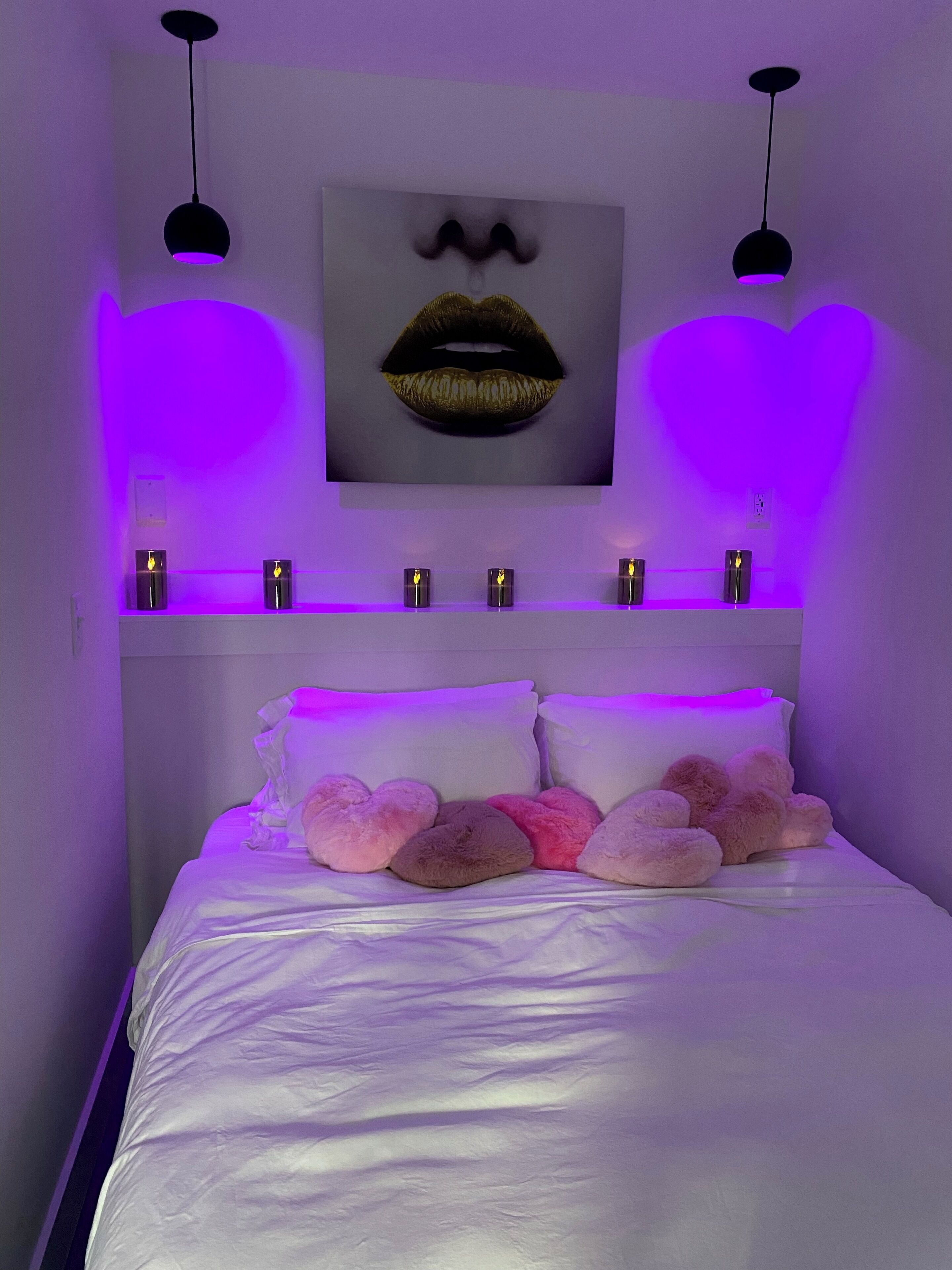 Premier Cabin | Premium bedding, down comforters, memory foam beds, free WiFi