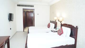 Deluxe Double Room, City View | In-room safe, desk, blackout curtains, soundproofing