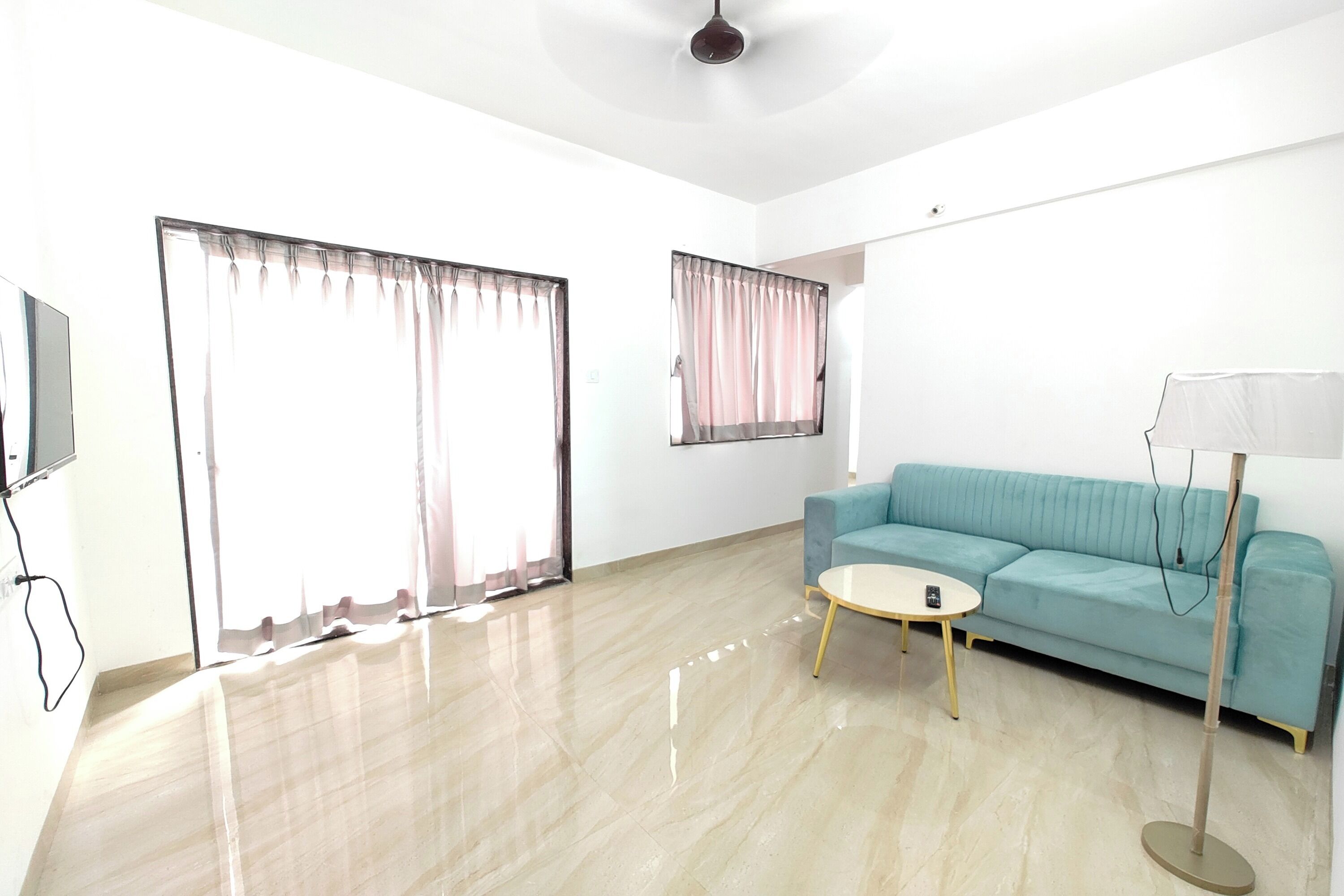 32-inch flat-screen TV with cable channels