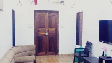 32-inch flat-screen TV with cable channels