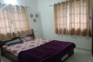 Villa 4-Bedroom