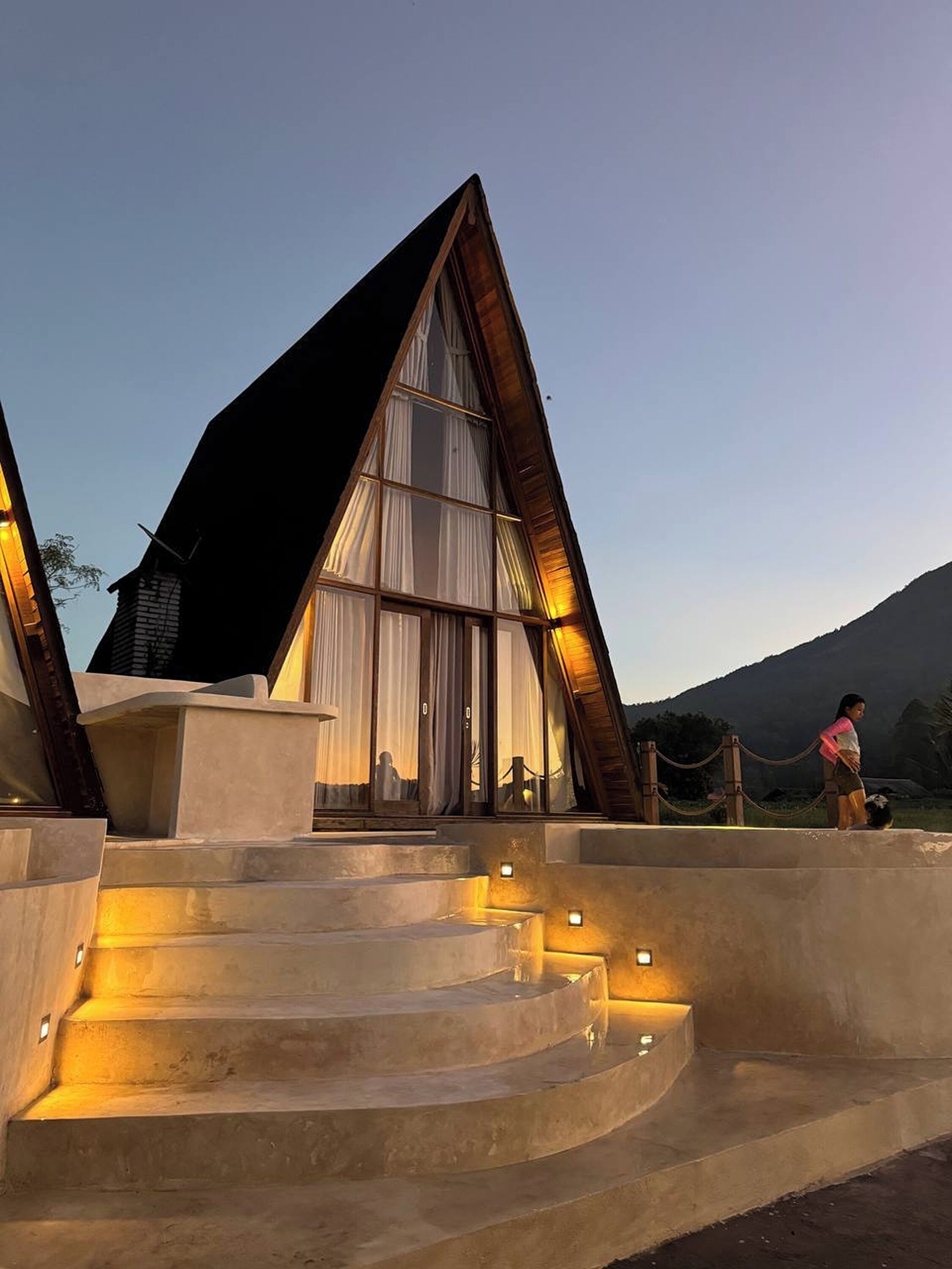 Vila luxo, vista para a piscina | Escrivaninha, quartos à prova de som, ferros/tábuas de passar roupa
