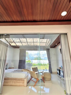 Deluxe Studio with Private Jacuzzi | Desk, soundproofing, iron/ironing board, free WiFi - Volcano Side Kintamani Bali (Kintamani)