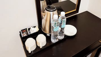 Deluxe King | Minibar, bureau, rideaux occultants, fer et planche Ă  repasser