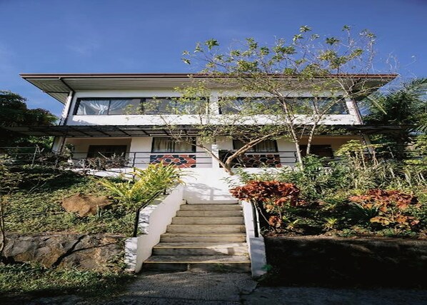 Exterior - Amazing View Mountain Farm Resort (Mabitac)