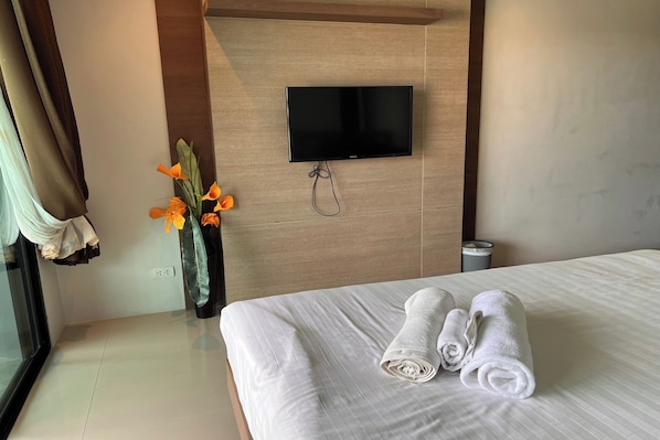 Habitación superior, vista al mar | Caja de seguridad en la habitación, escritorio y wifi gratis 
