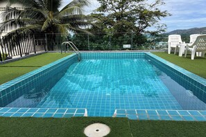 Utomhuspool