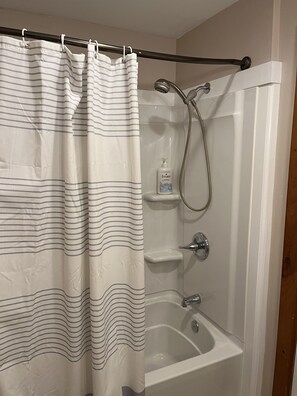 Towels - Lindsey's Cottage - 1 mile to the park! (Cooperstown)
