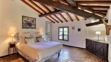 Comfort Villa, Garden View | Free cots/infant beds, free WiFi, bed sheets