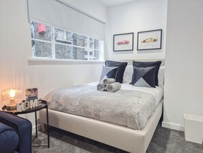 1 chambre, fer et planche à repasser, Wi-Fi gratuit, draps fournis