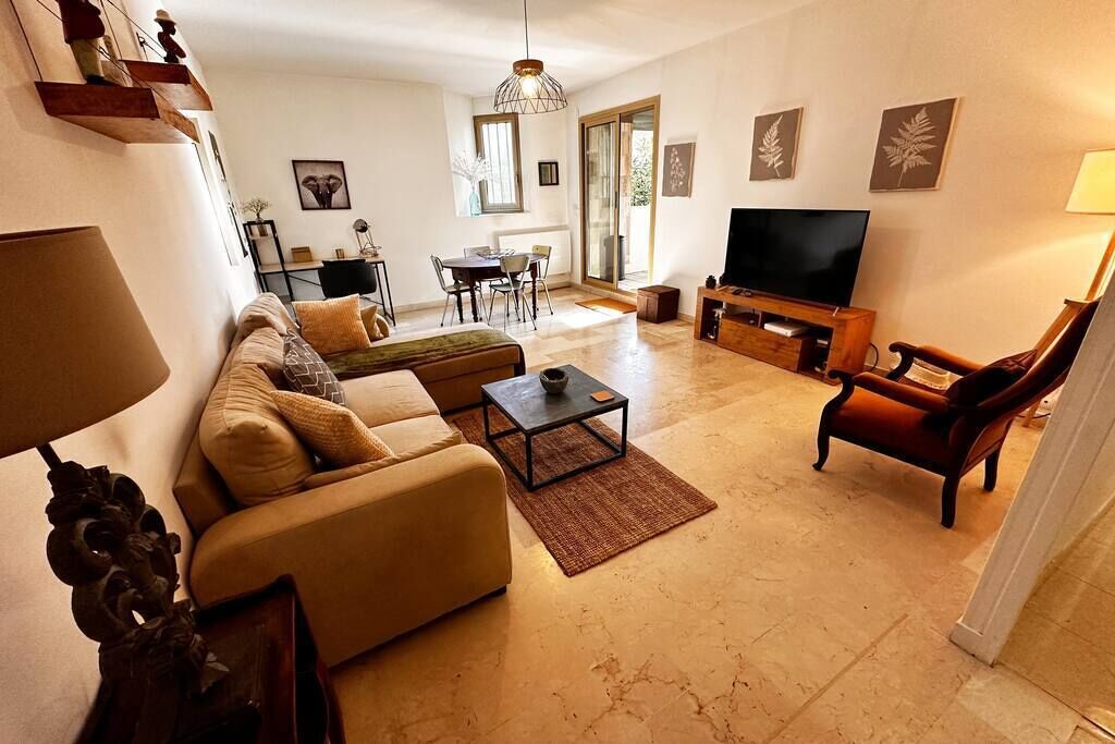 Télévision, espaces bureaux