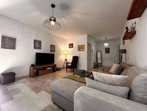 Televisie en een kantoor