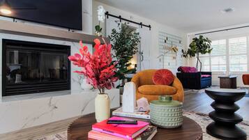 Televisor intel·ligent i llar de foc