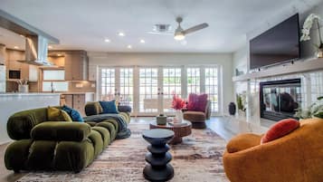 TV connectée, cheminée