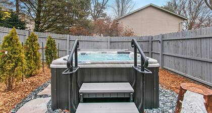 Hillside Packers Haven: Hot tub, sleeps 14