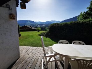 Outdoor dining - Magnificent Apartment / 8P / 4 Bedrooms / Garden /parking (Megève)