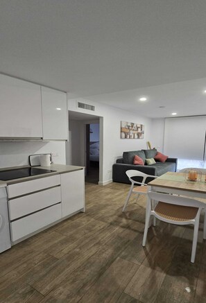 House | Private kitchen - Welcoming Holiday Home Near Center (Fuengirola)
