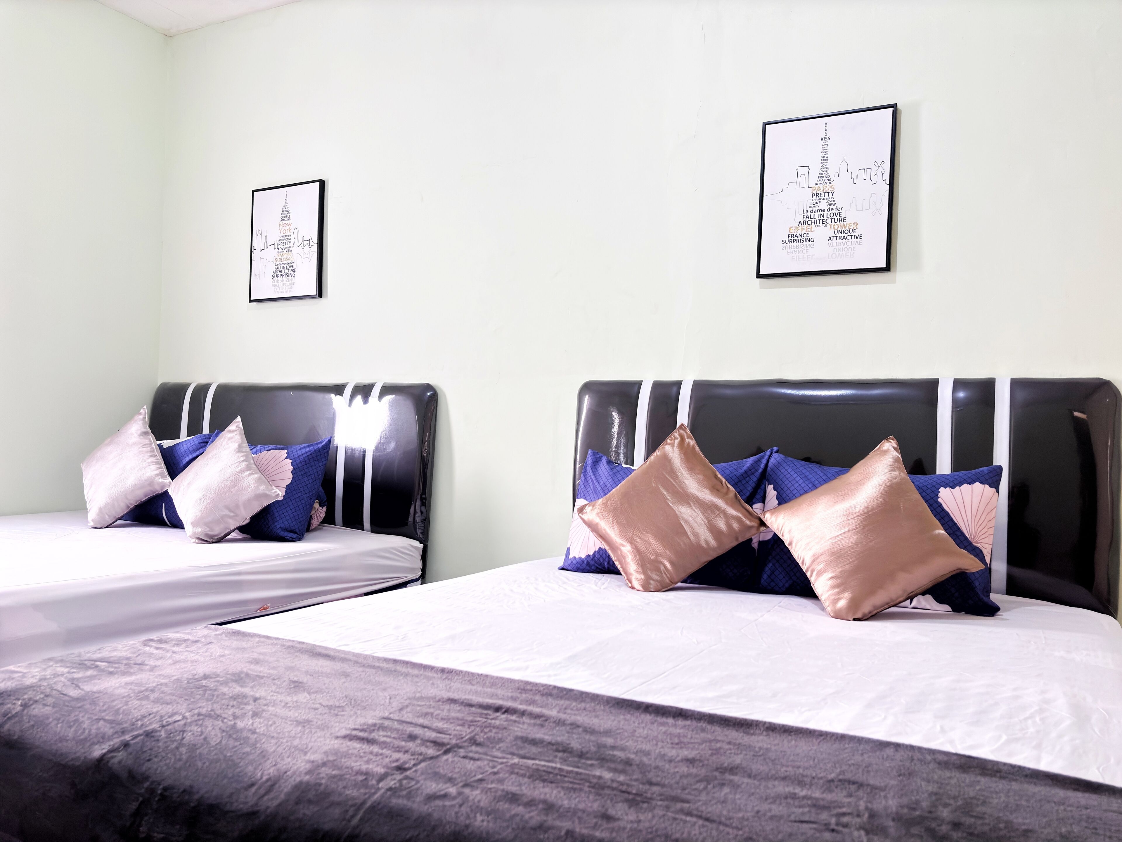 Family Room | Free WiFi