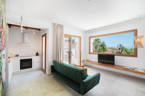 Deluxe Villa, Partial Sea View | Living area | Flat-screen TV - Villa Eos  (Castellammare del Golfo)