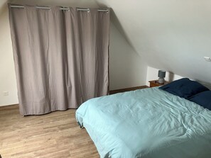 1 soverom og sengetøy