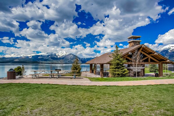 屋外ダイニングエリア