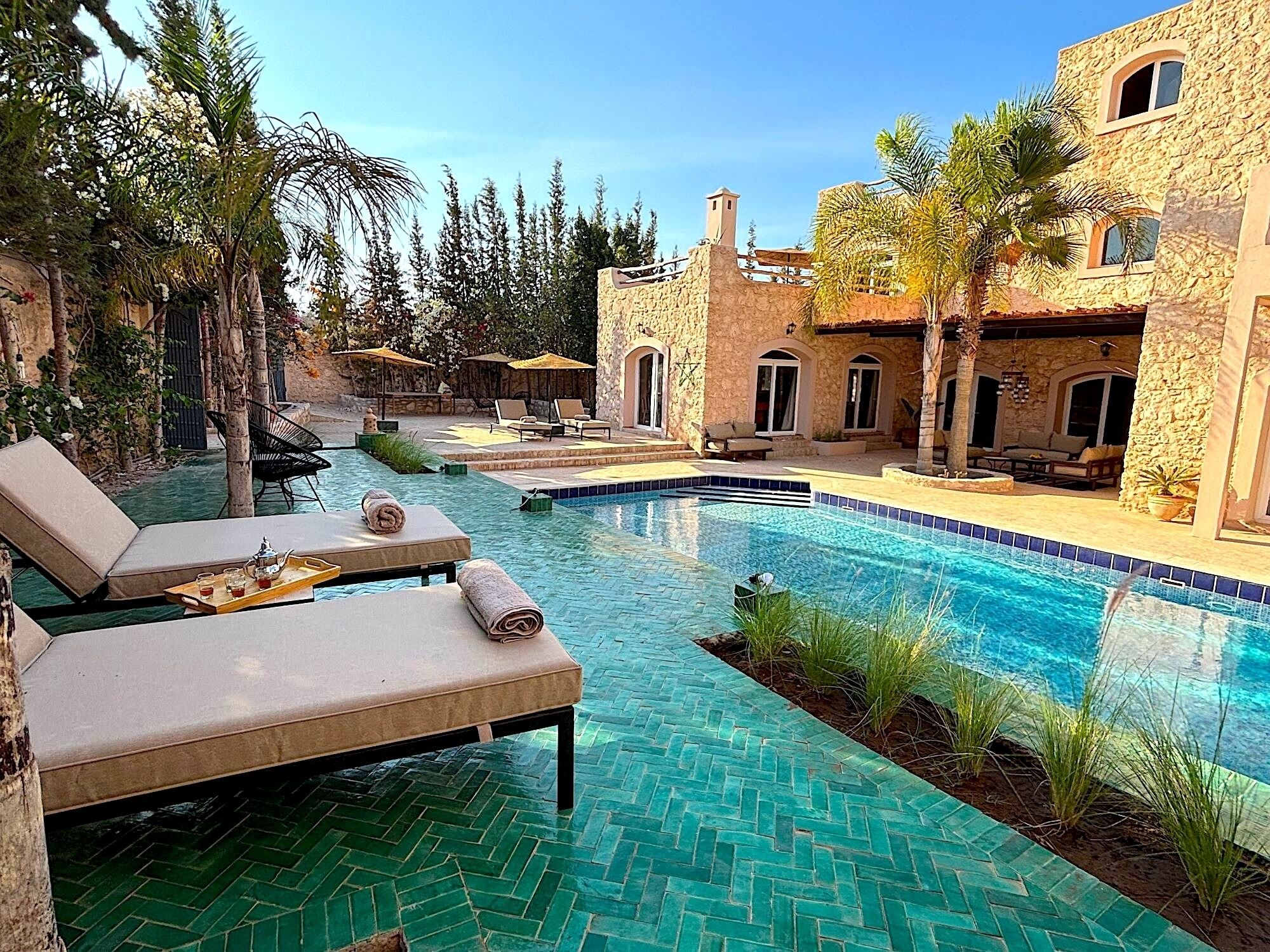 Ulkouima-allas, lämmitetty uima-allas