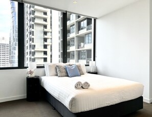 4 bedrooms, desk, iron/ironing board, travel cot