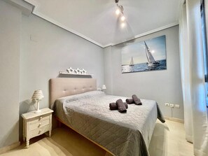 2 sovrum, strykjärn/strykbräda, wi-fi och sängkläder