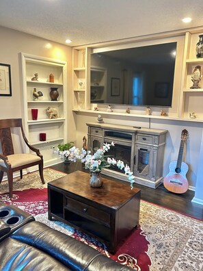 Living area - not active (Indianapolis)