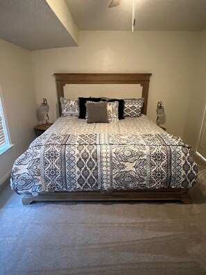 3 quartos, Wi-Fi de cortesia, roupa de cama