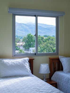 Family Triple Room | Free WiFi