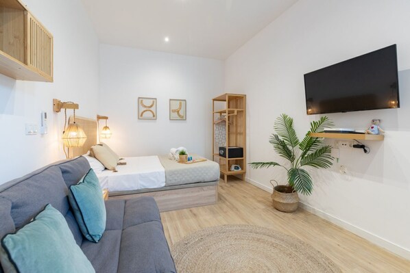 1 bedroom, iron/ironing board, free WiFi, bed sheets