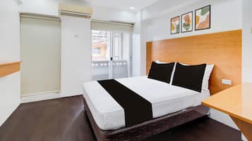 Kahden hengen deluxe-huone | Työpöytä, ilmainen Wi-Fi, vuodevaatteet