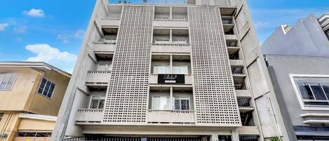 واجهة المنشأة