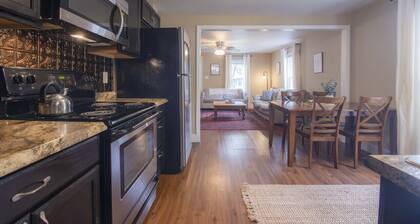 1-BR Gem Near Downtown & Nature Escapes