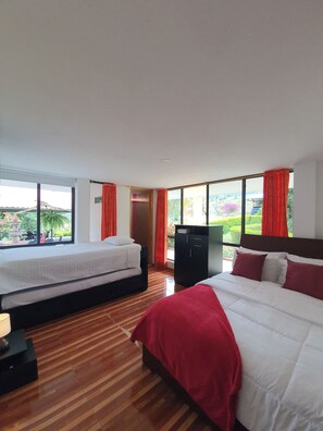 Habitación cuádruple estándar | Wifi gratis 