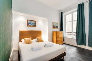 Apartment | 2 Schlafzimmer, laptopgeeigneter Arbeitsplatz, Bügeleisen/Bügelbrett