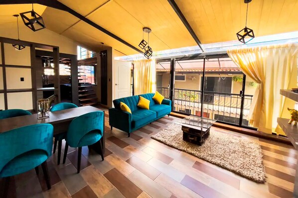 24 インチのLED テレビ (デジタル放送視聴可)