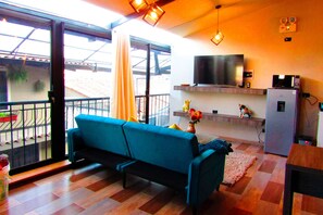 24 インチのLED テレビ (デジタル放送視聴可)