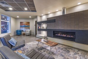 Interior - Landing | Beautiful 2BD, Gym, Pool (Portland)