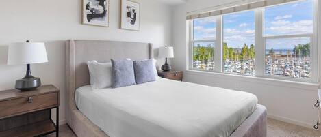 2 chambres, bureau, fer et planche Ă repasser, accĂšs Internet