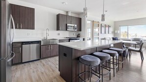 Fridge, dining tables - Landing | Incredible 2BD, Clubhouse, Pool (Portland)