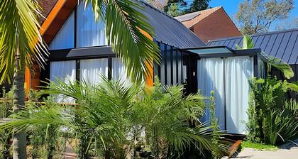 Vernazza Cabin - Urban Cabin