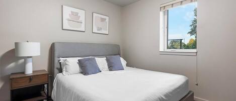 1 chambre, bureau, fer et planche à repasser, Wi-Fi