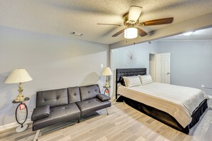 3 chambres, fer et planche à repasser, Wi-Fi, draps fournis